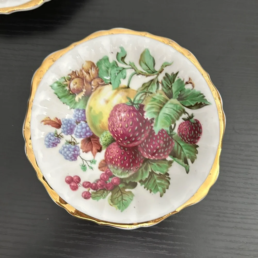 🌹 Regency Genuine Bone China 2 Vintage Berry Bowls